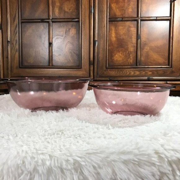 Vintage Set of 2 Pyrex Cranberry Purple Rimmed Bowls 2.5qt & 1.5qt - Picture 3 of 5
